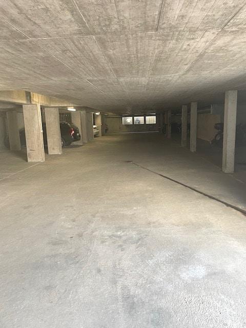 Tiefgaragenstellplätze