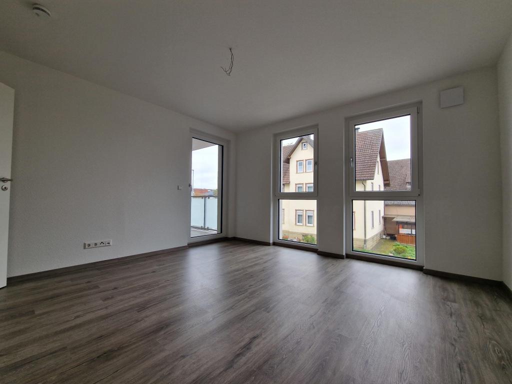 Schöne neuwertige 2,5-Zimmer-Wohnung mit Balkon in Rottenburg - Ergenzingen - Photo 4