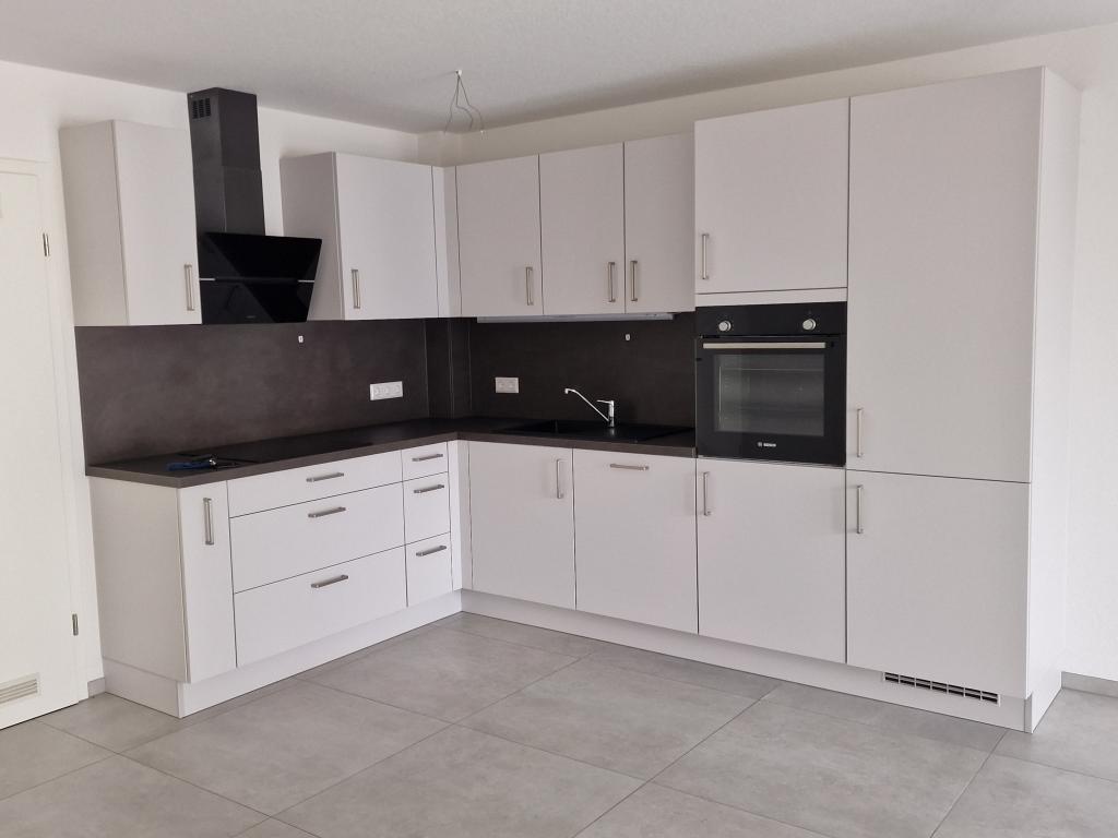 Schöne neuwertige 2,5-Zimmer-Wohnung mit Balkon in Rottenburg - Ergenzingen - Photo 5