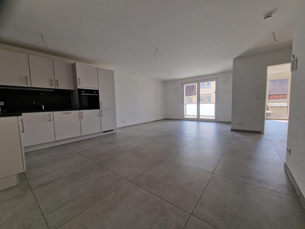 Schöne neuwertige 2,5-Zimmer-Wohnung mit Balkon in Rottenburg - Ergenzingen - Photo 1