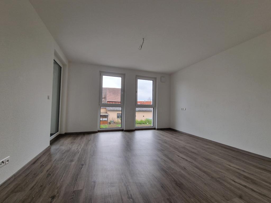Schöne neuwertige 2,5-Zimmer-Wohnung mit Balkon in Rottenburg - Ergenzingen - Photo 2