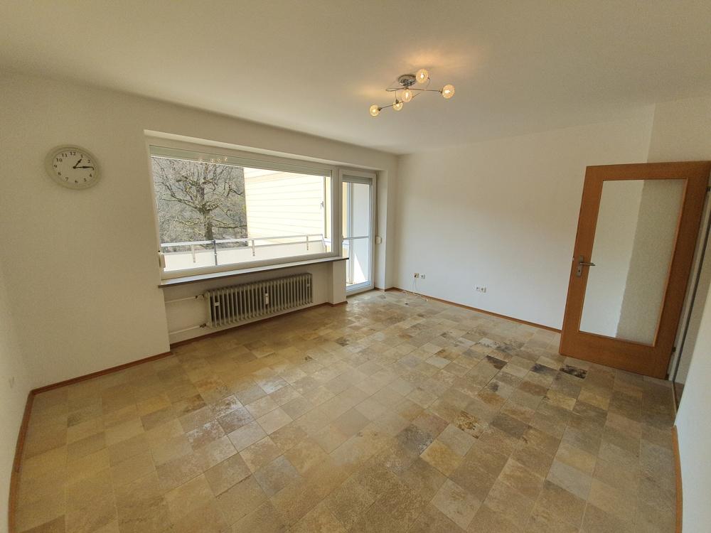 Großzügig Wohnen mit Blick ins Grüne 2-Zimmer-Wohnung mit EBK, Tageslichtbad und Balkon - Photo 1