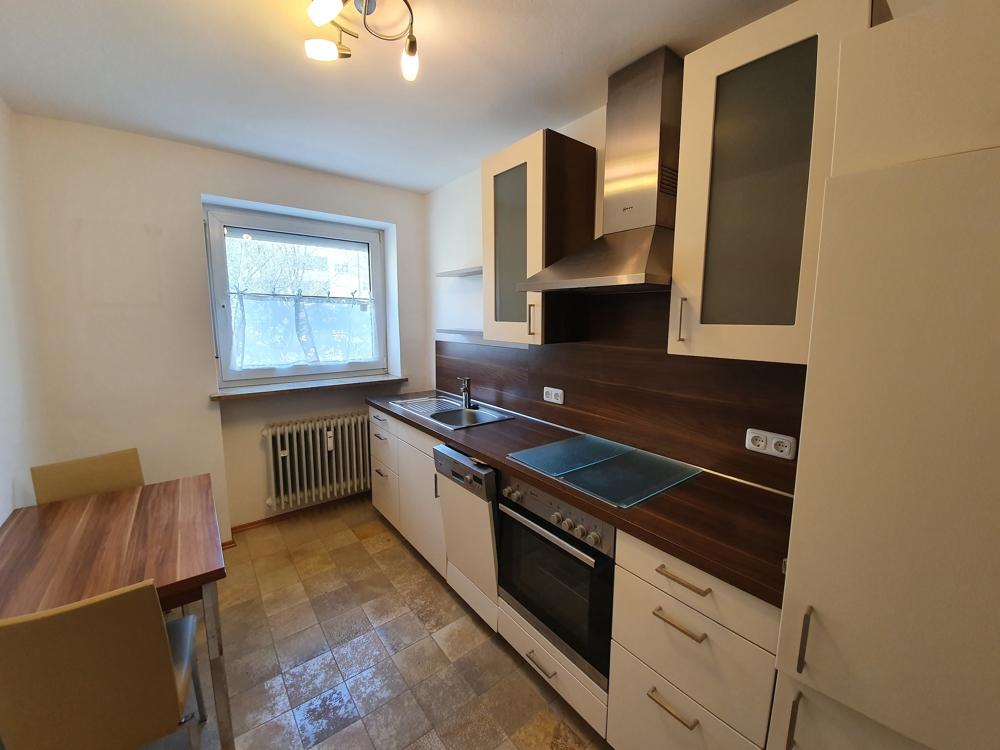 Großzügig Wohnen mit Blick ins Grüne 2-Zimmer-Wohnung mit EBK, Tageslichtbad und Balkon - Photo 3