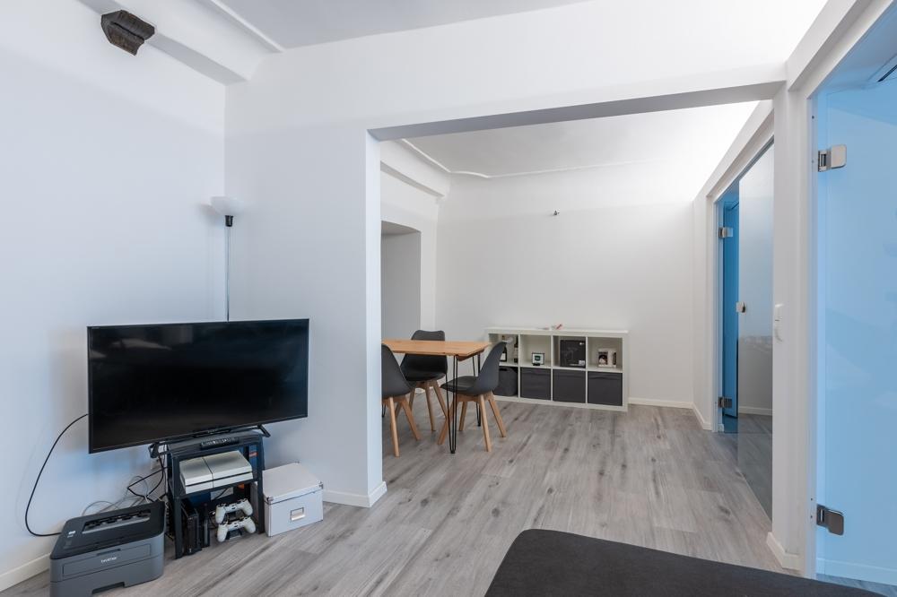 WG-Gerechte-2,5-Zimmer-Wohnung mit EBK und Duschbad in der Passauer Altstadt - Foto 2