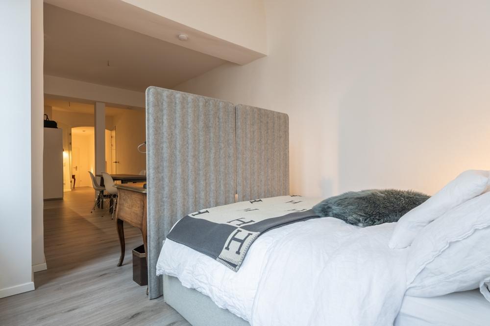 Bestens aufzuteilen! 1-Zimmer-Appartement mit sehr großzügigen Wohn-Schlafbereich und Duschbad - Foto 1