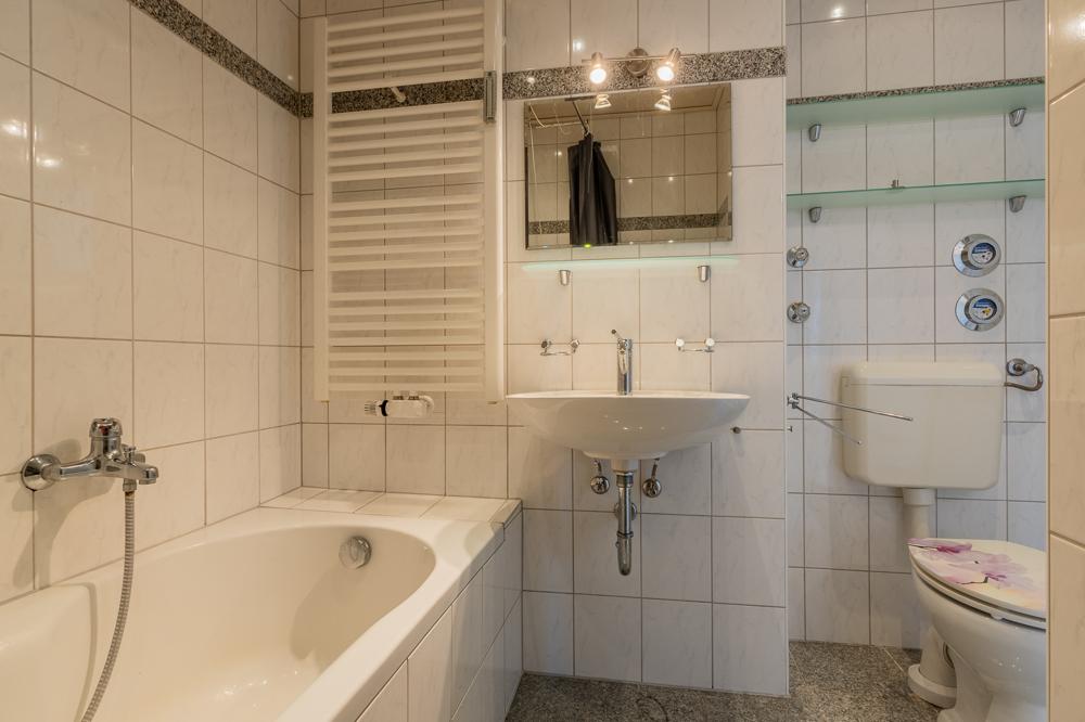 Praktisch geschnittene 2-Zimmer-Wohnung mit separater Küche und Balkon in Passau Rittsteig - Foto 5