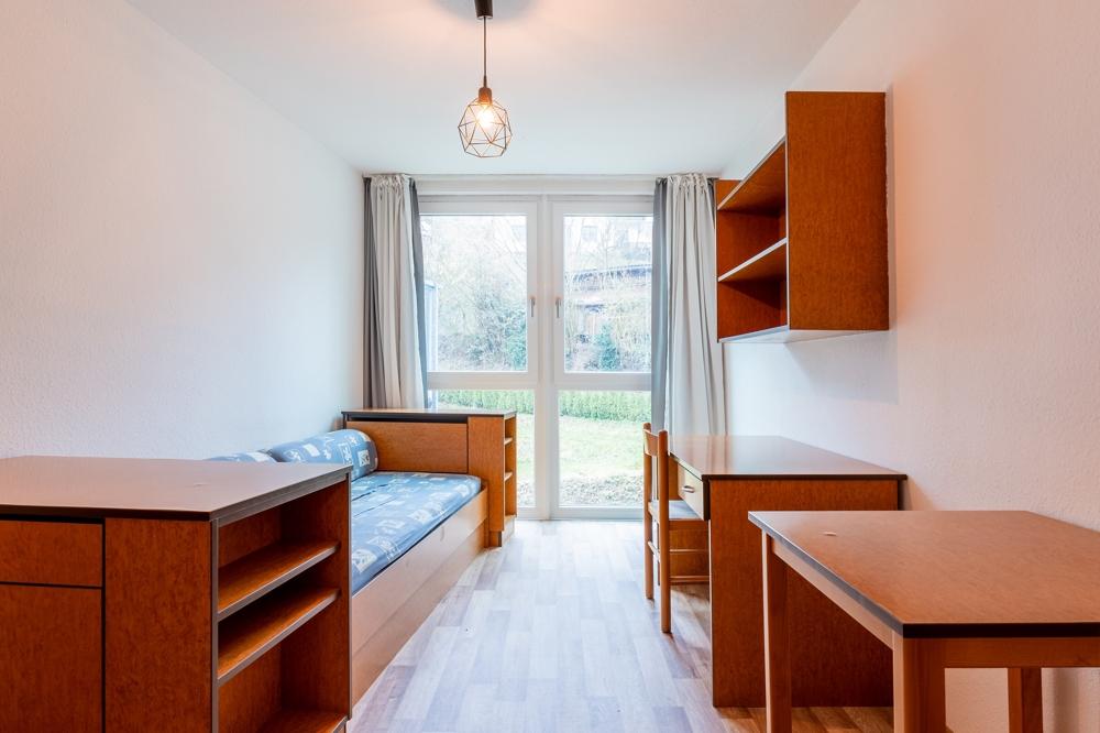 Beziehbares Studentenappartement ruhiger Stadtlage – nur 1 km von der Universität entfernt - Foto 2