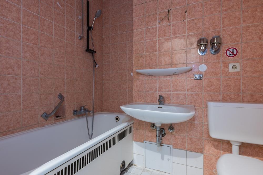 Gute Infrastruktur: 1-Zimmer-Appartement in Passau Auerbach mit Duschbad und EBK - Photo 3