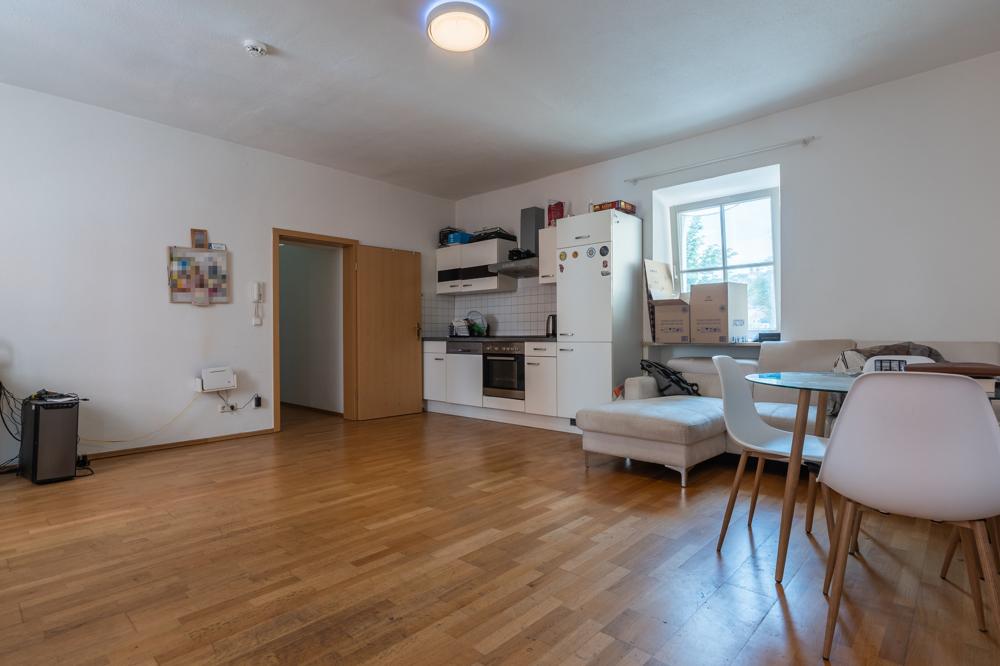 Altstadtappartement mit herrlichem Innblick in Toplage und Tageslichtbad – nur 5 Gehminuten zur UNI - Foto 2