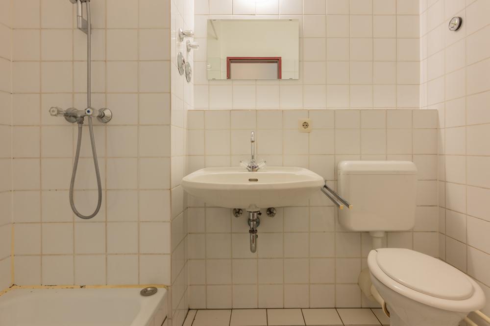 Klein aber fein in Zentrumsnähe Voll Möbliertes 1-Zimmer-Appartement mit Duschbad, Balkon und EBK - Photo 2