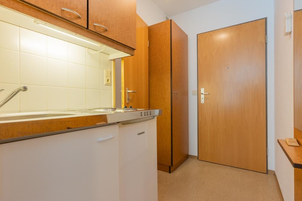 Geräumiges Dachgeschossappartement in ruhiger Stadtlage – nur 1 km von der Universität entfernt - Foto 2