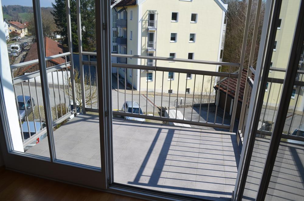 Praktische Singlewohnung in ruhiger Stadtlage! mit Tageslichtbad, heller Küche und Balkon - Foto 3