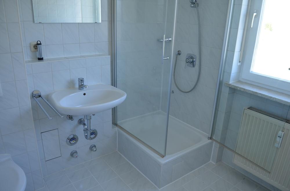 Praktische Singlewohnung in ruhiger Stadtlage! mit Tageslichtbad, heller Küche und Balkon - Foto 2