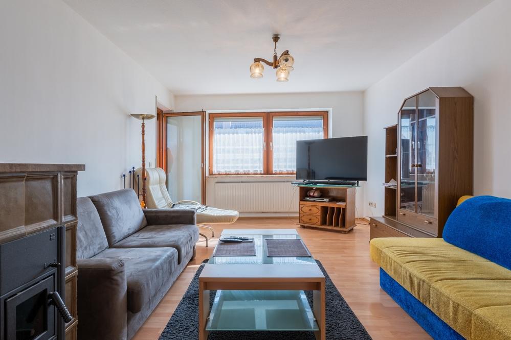 Solide 3-Zimmer-Wohnung in absolut ruhiger Lage mit Balkon & Festgarage in Salzweg - Photo 1
