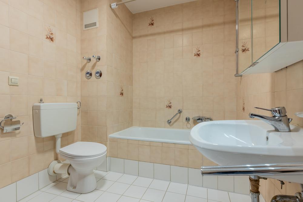Gelungene 2-Zimmer-Wohnung mit heller Küche, geräumigen Wannenbad und gemütlicher Balkonterrasse - Photo 5