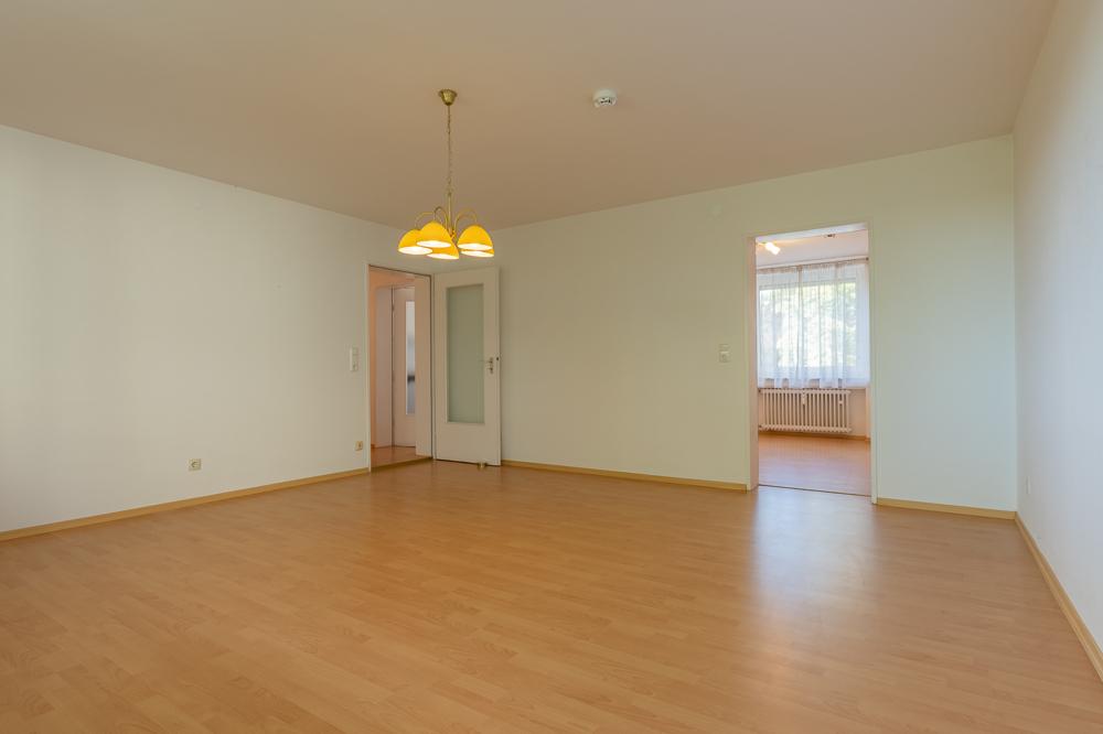 Großzügige 2-Zimmer-Wohnung mit natürlich belichteter Küche, Tageslichtbad und geräumigen Balkon - Photo 1