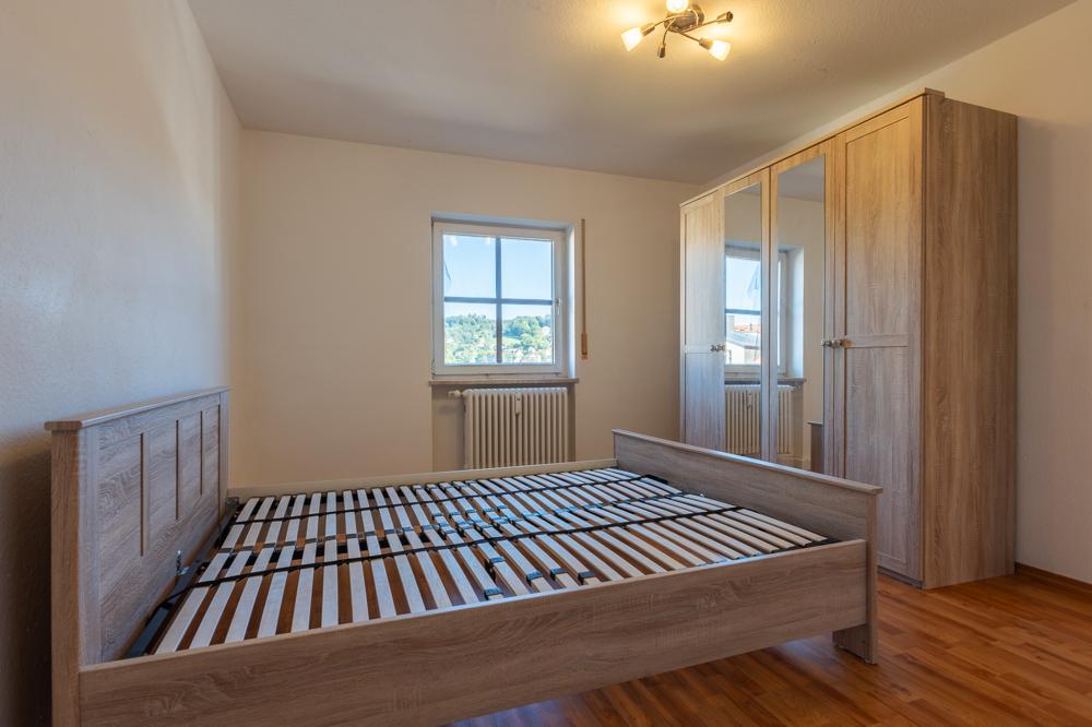 In direkter Nähe zum Zentrum 2-Zimmer-Wohnung mit offener Küche, Balkon und Wannenbad - Foto 5