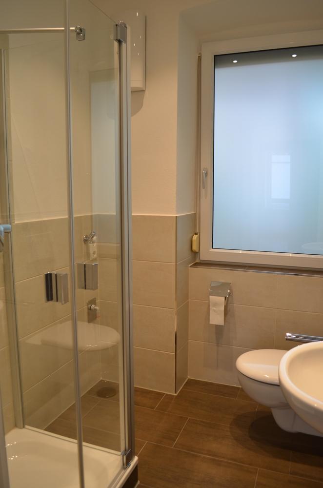 ACHTUNG STUDENTEN! 2-Zimmer-Wohnung mit Tageslichtduschbad und Einbauküche - Photo 5