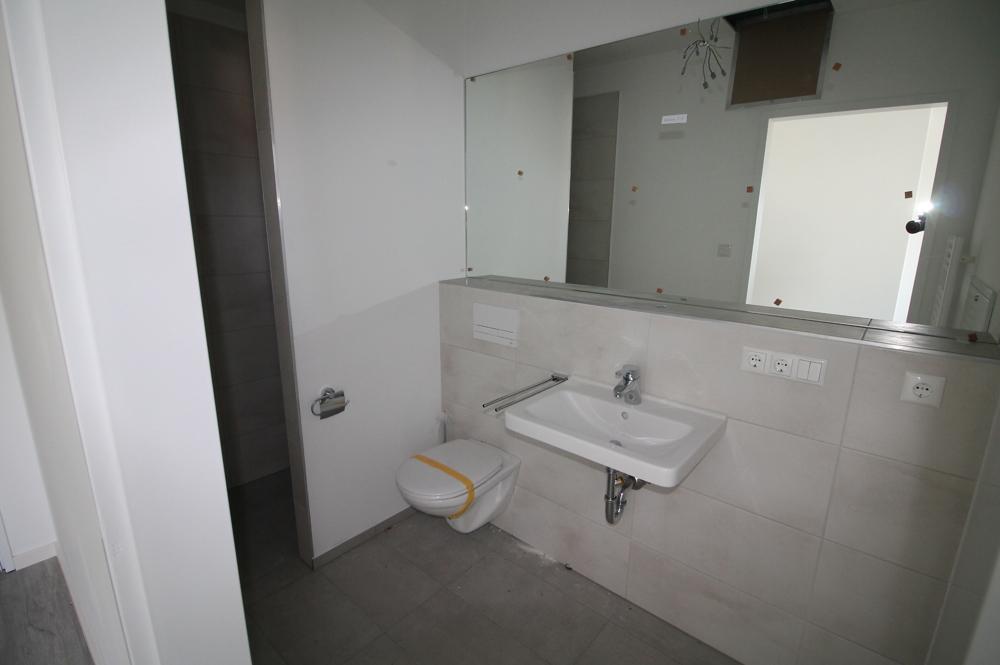 TOPP LAGE NÄHE UNI 1-Zimmer-Appartement mit Duschbad und EBK - Foto 2