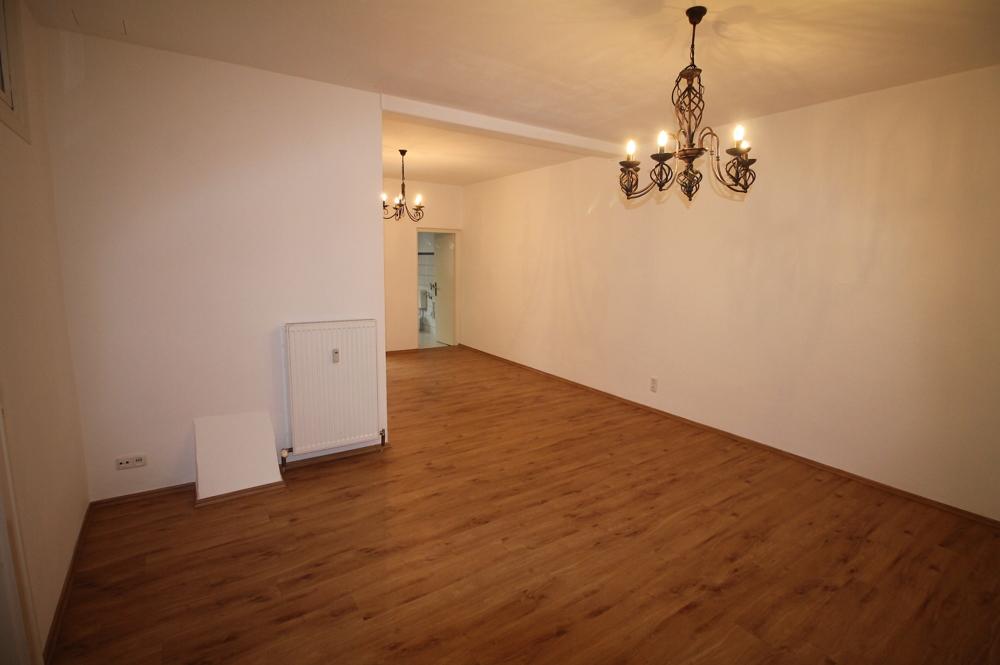 Achtung Studenten: Großzügig Wohnen nähe Zentrum 2-Zimmer-Wohnung mit EBK, Tageslichtbad und Balkon - Photo 2