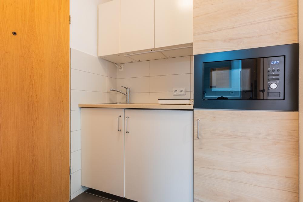 1-Zimmer-Appartement mit Duschbad, Kochzeile, Sonnenterrasse und Tiefgaragenstellplatz in Uni nähe! - Foto 2