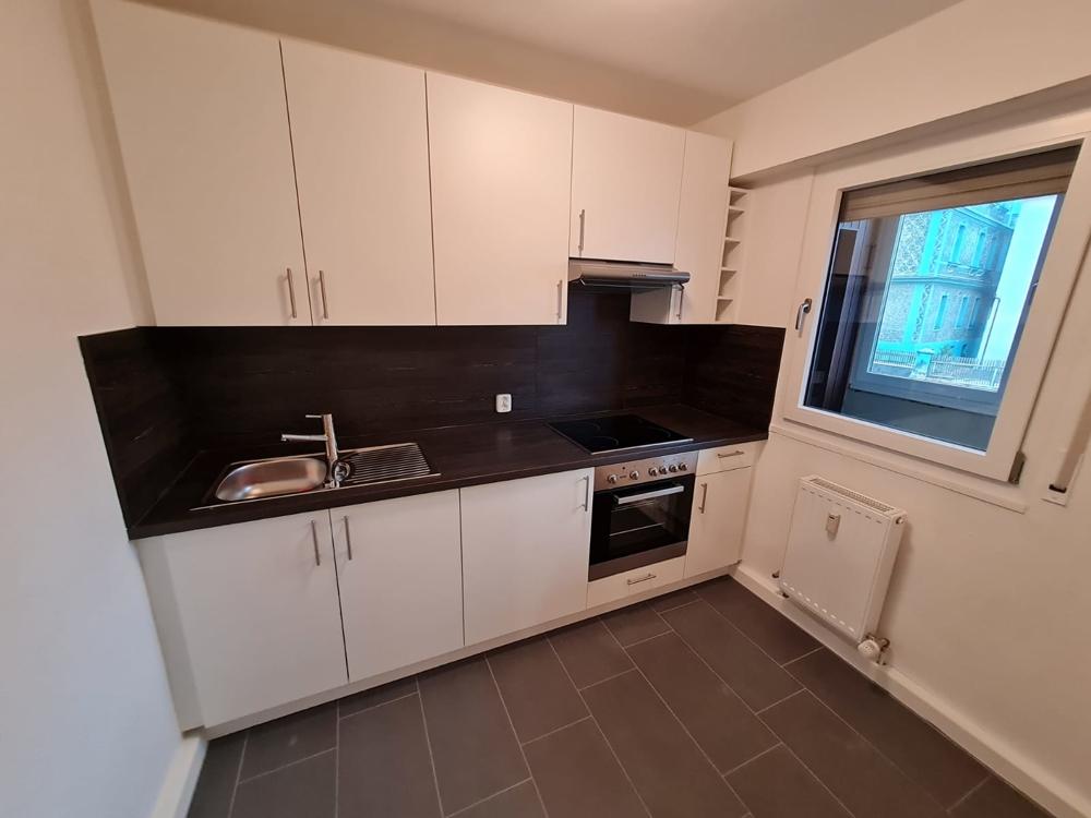 Komplett saniert in bester Lage! 1-Zimmer-Wohnung mit Balkon, Duschbad & EBK - Foto 3