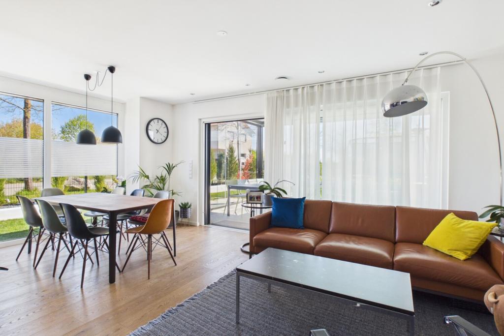 Modernes Familienhaus mit Wintergarten, 3 Bädern in ruhiger Lage - Foto 2