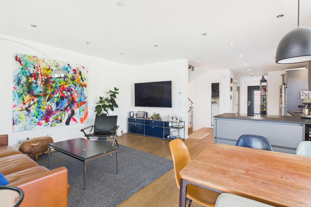 Modernes Familienhaus mit Wintergarten, 3 Bädern in ruhiger Lage - Foto 3
