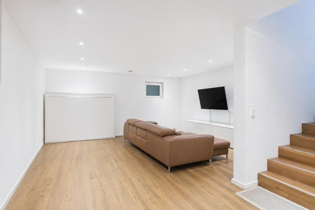 Modernes Familienhaus mit Wintergarten, 3 Bädern in ruhiger Lage - Foto 1