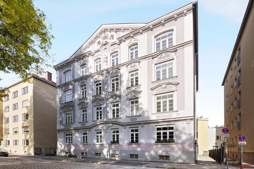 Großzügige Altbaugaleriewohnung in der Innenstadt - WG-geeignet - Photo 5
