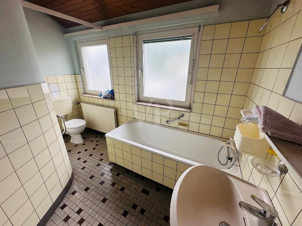 Badezimmer im OG