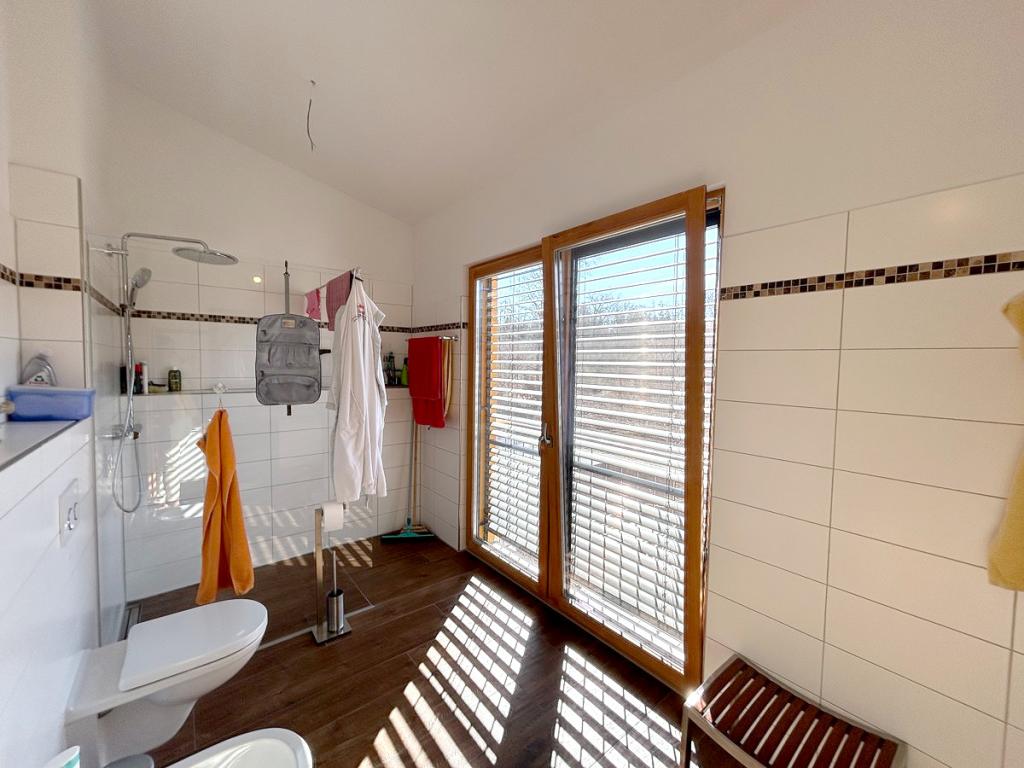 Badezimmer mit Dusche, Bidet, WC...