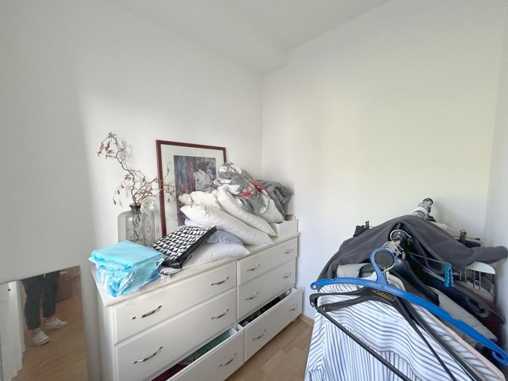 Wohnung Nr. 1: Schlafzimmer mit Ankleide
