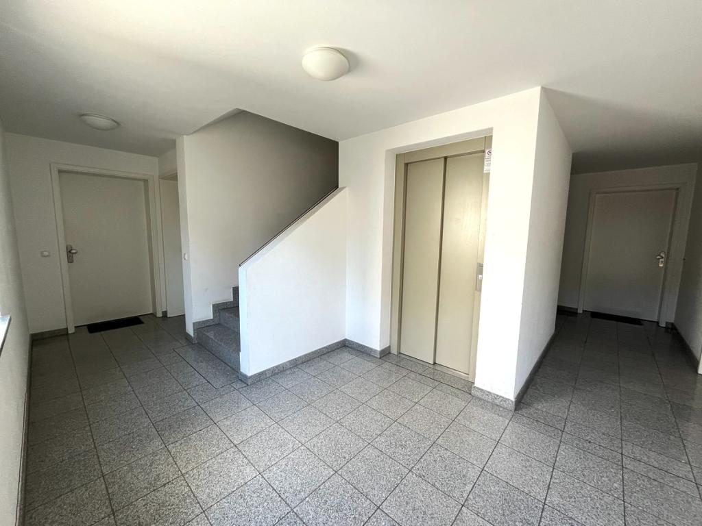 Eingangsbereich mit Aufzug