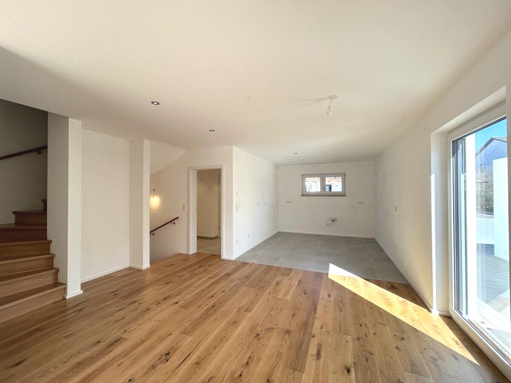 Modernes Reiheneckhaus vor den Toren Rosenheims - zur Miete! - Foto 2