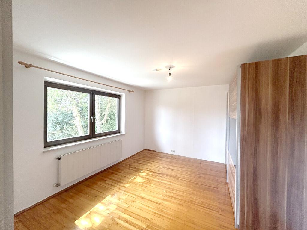 "Einfamilienhaus" mit liebevoll angelegtem Garten sucht Mieter - Photo 4