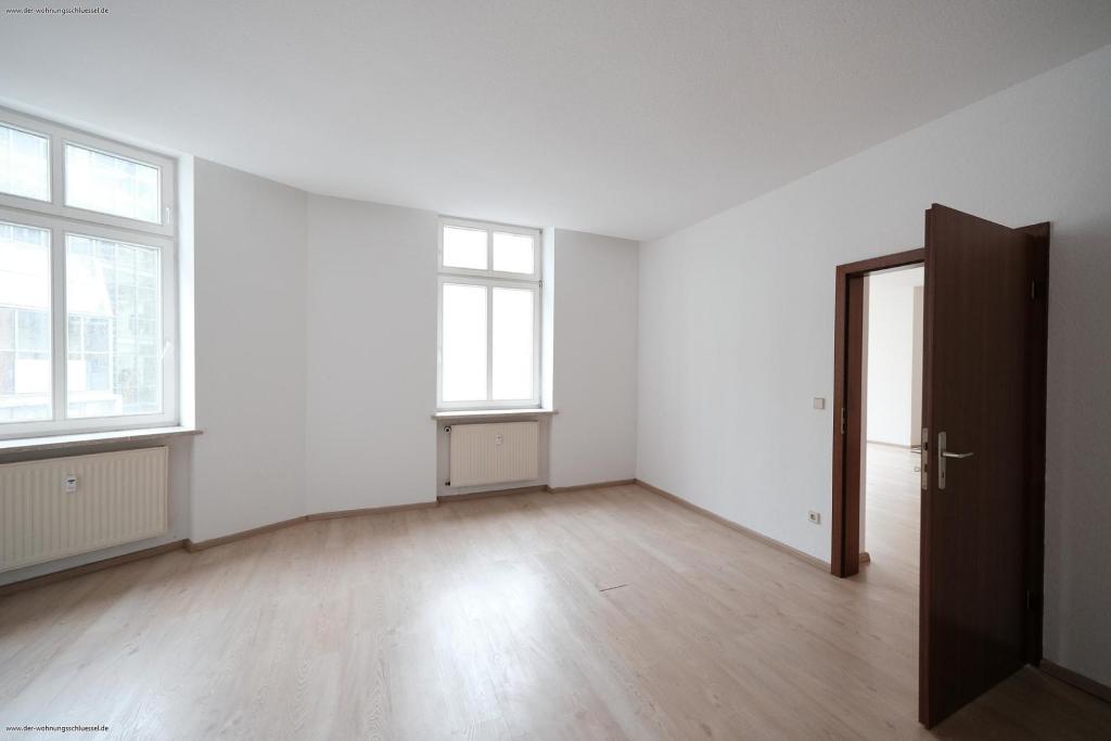 4-Raumwohnung in der Nähe des Theaters! - Photo 1