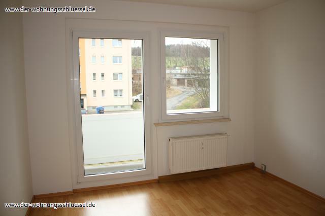 MIT BALKON IM SCHÖNEN GRÜNHAIN! 2-Raumwohnung - Foto 2