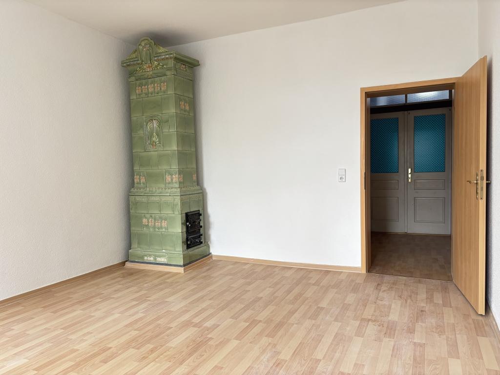 Schöne 2-R.-Altbau-Wohnung mit Wanne & Gartenmitbenutzung! - Photo 2