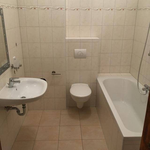 In der 1.Etage mit Balkon! - Photo 1