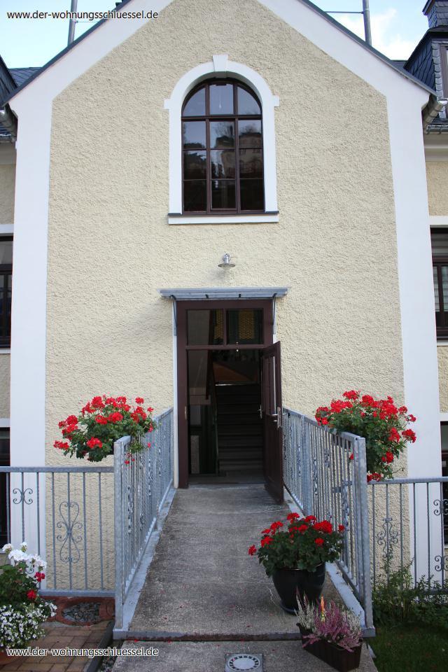 1334-26_5-1368.jpg