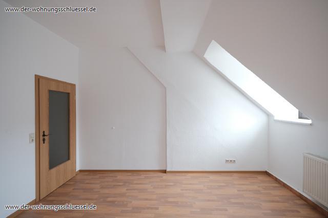 Gemütliche kleine Dachgeschosswohnung! - Photo 2