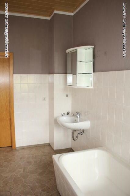 Tageslichtbad mit Dusche und Badewanne am Fuße des Pöhlberg! - Foto 5
