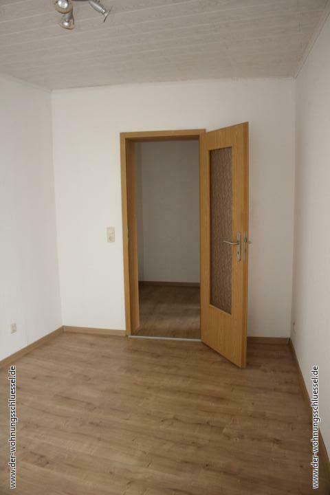 GROßZÜGIGE 6-Raumwohnung mit Einbauküche - Foto 5