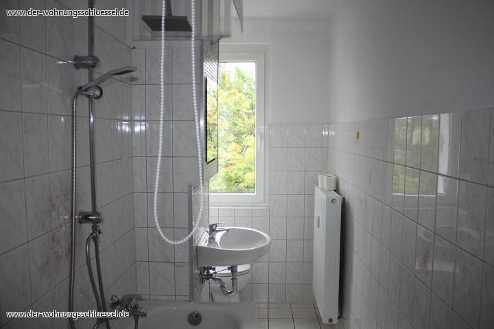 Den Blick ins Grüne vom Balkon aus genießen! - Photo 4