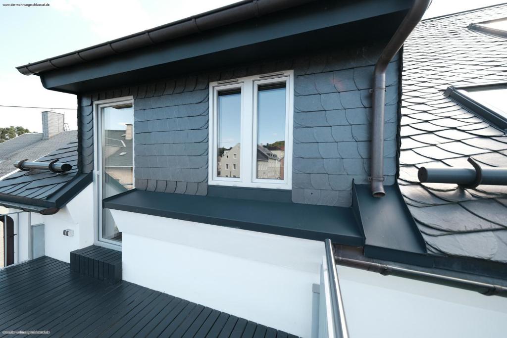 SCHICK mit EBK und begehbarem Kleiderschrank inkl. Schranksystem! - Photo 5