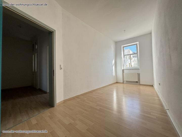 zentrumsnahe Dachgeschosswohnung - Photo 2