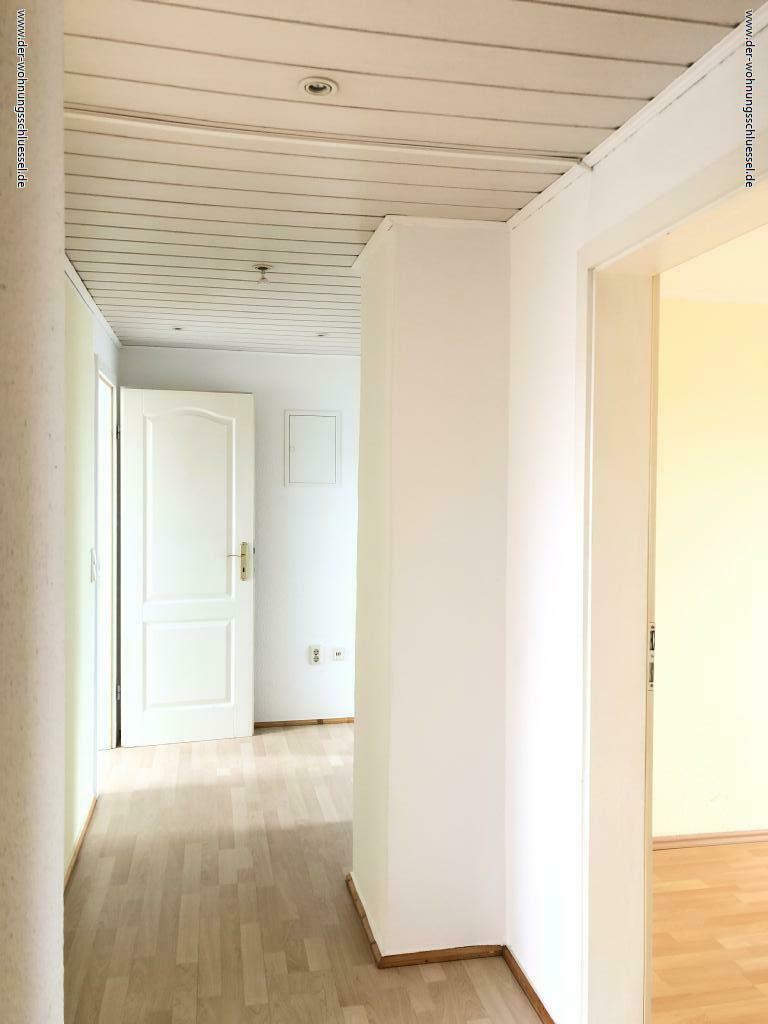 2 Zimmer im Dachgeschoss mit tollem Blick vom Balkon! - Photo 1