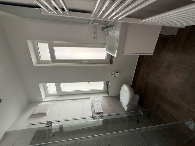 Modernes Badezimmer