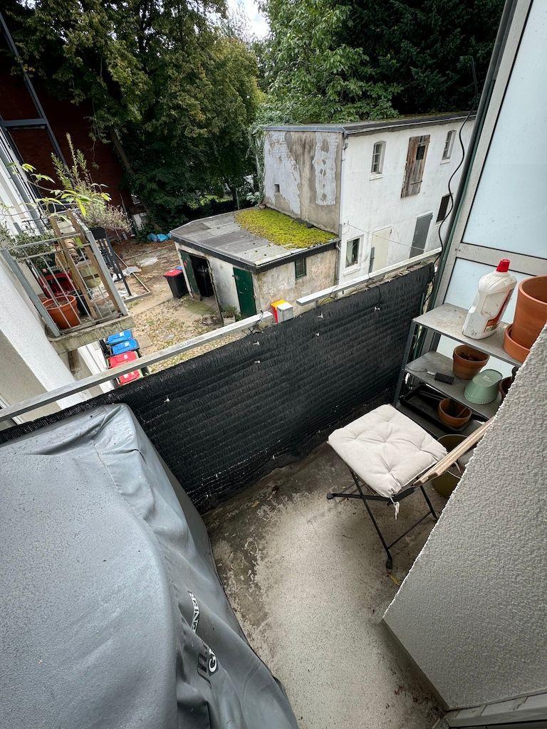 Balkon zum Hinterhof